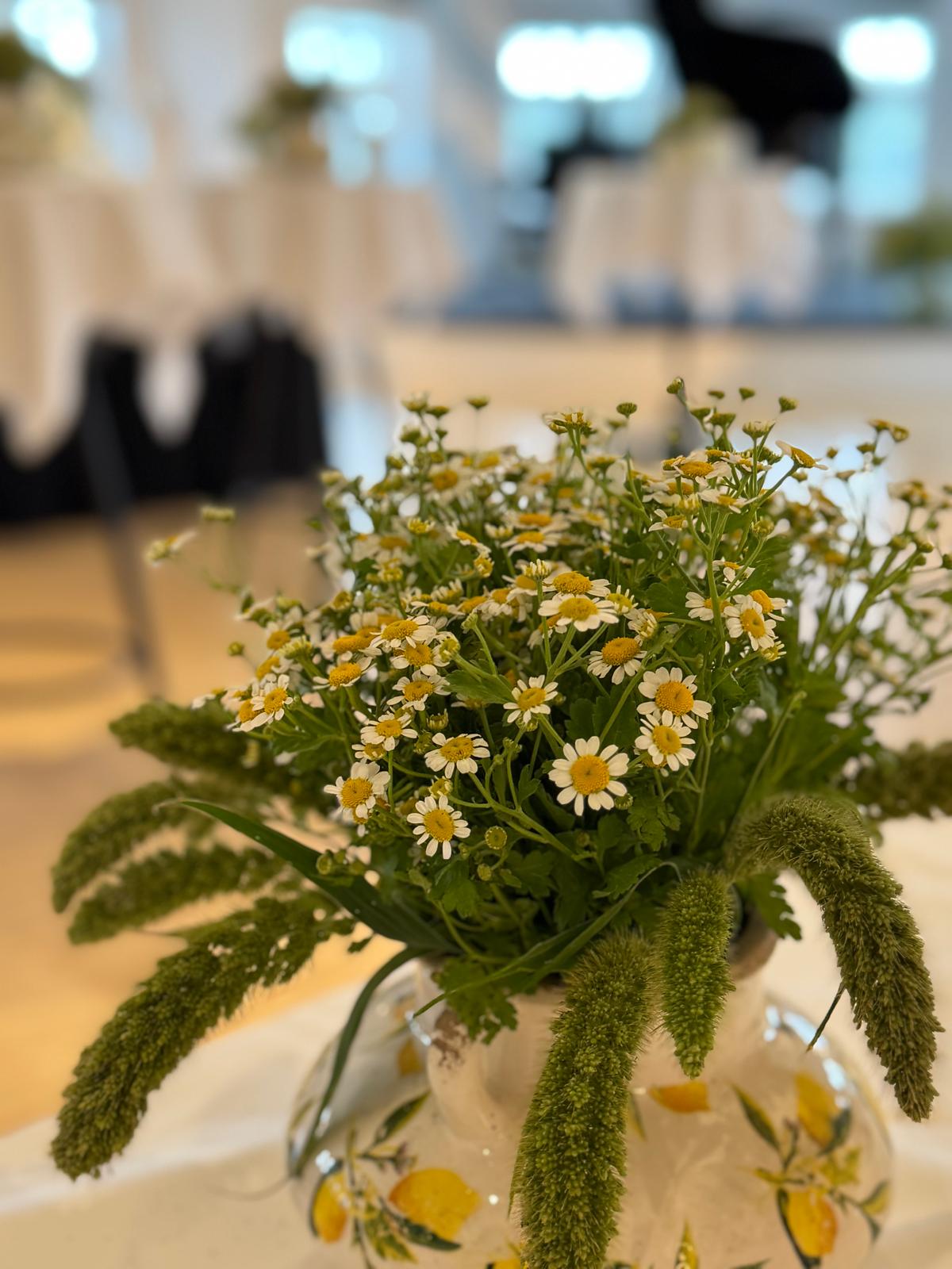 Bunten Blumen in der Vase