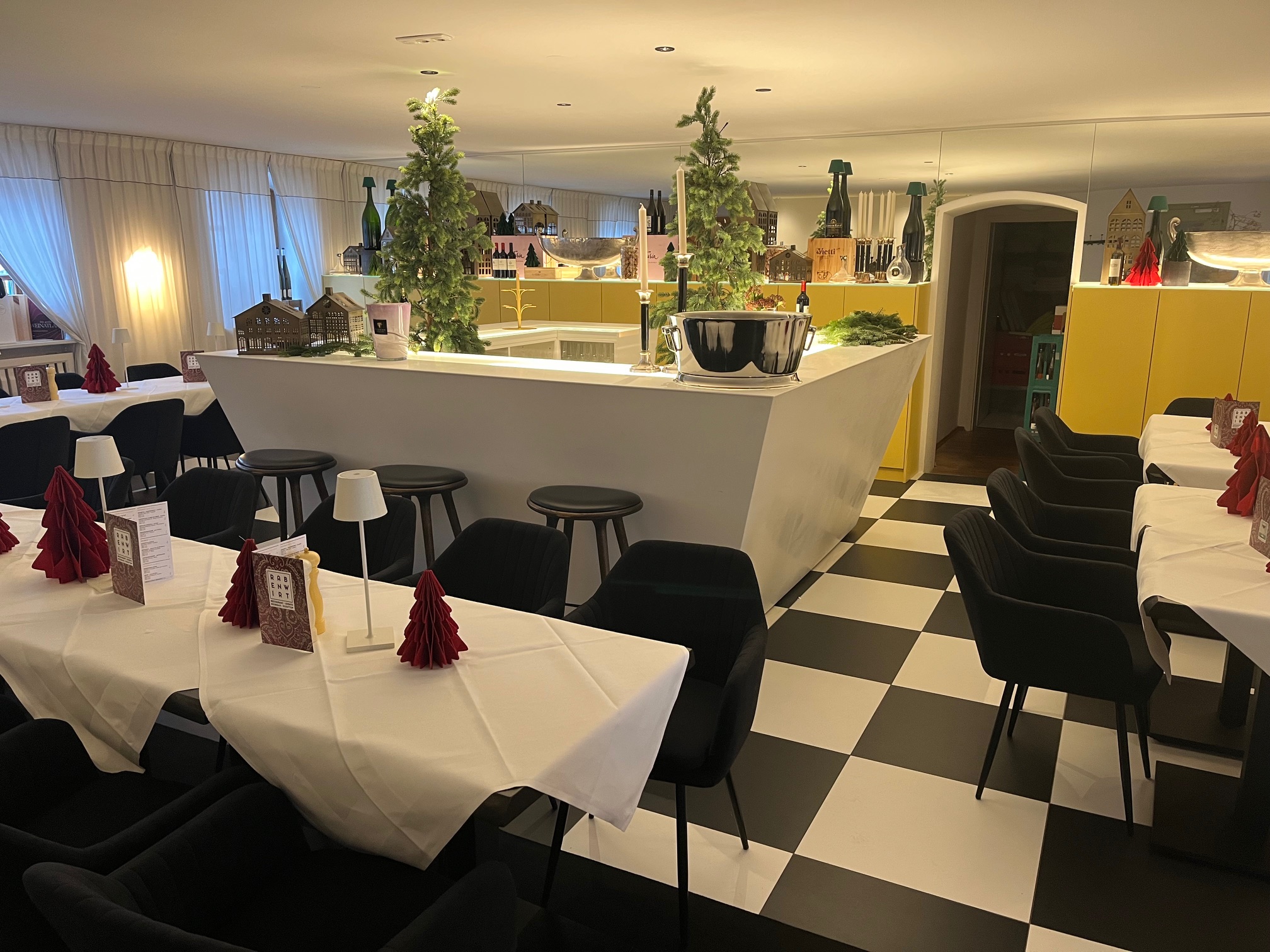 Ein Blick in die Weinbar